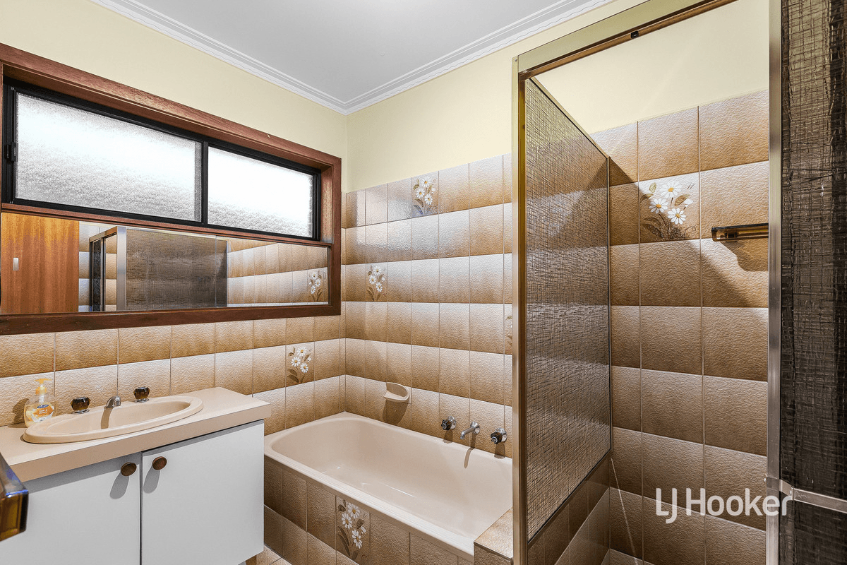 10 Hoddle Way, ALTONA MEADOWS, VIC 3028