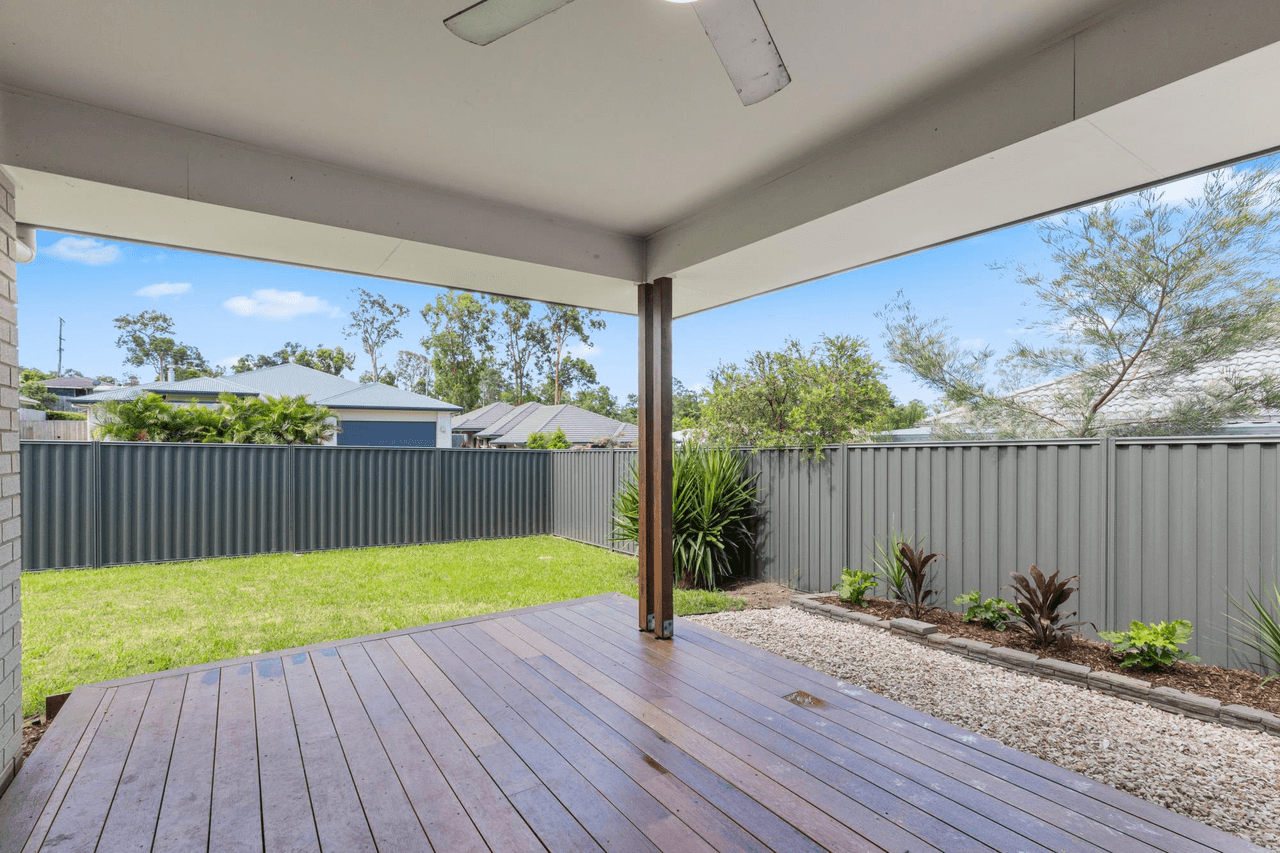 13 Knightsbridge Drive, CHUWAR, QLD 4306