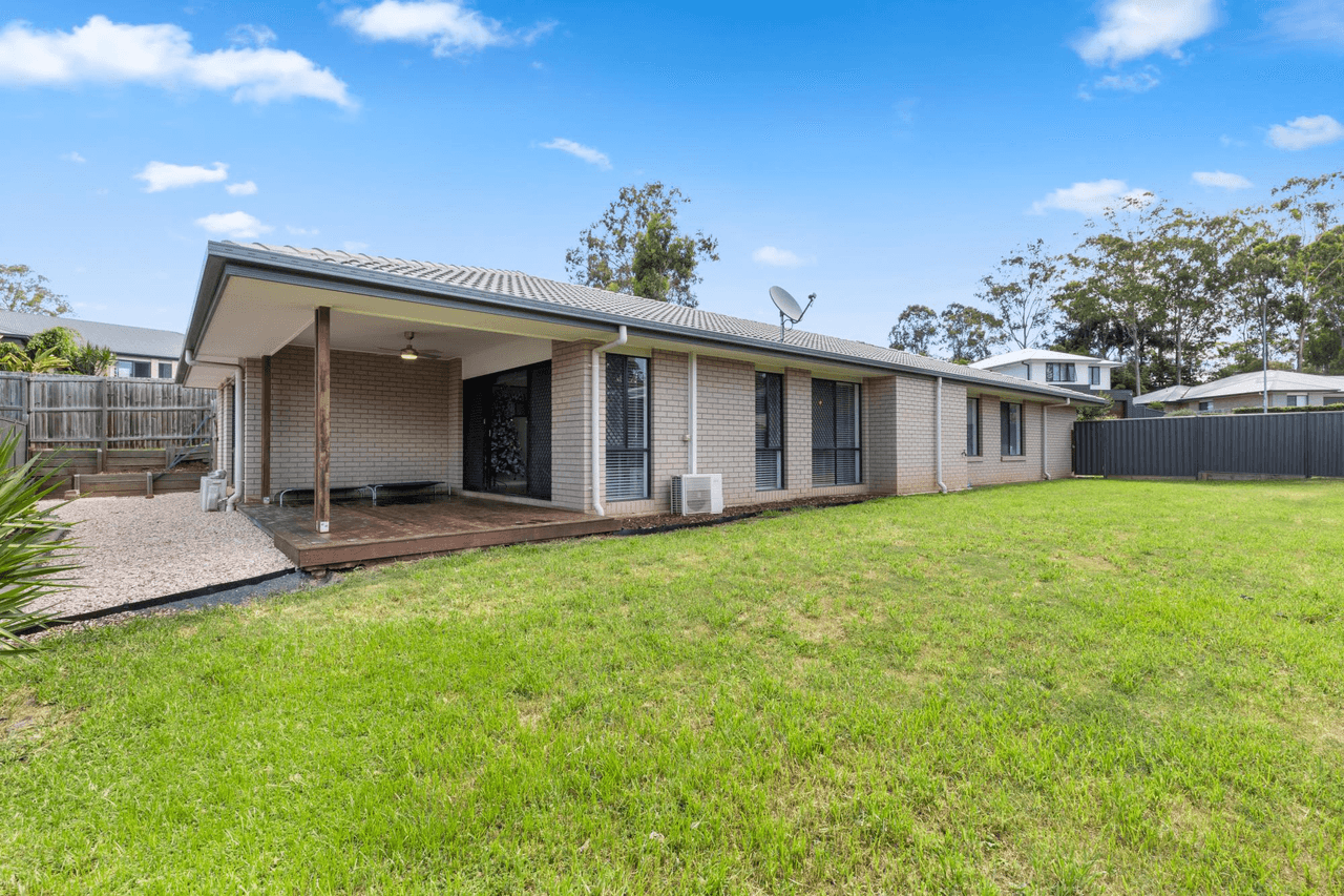 13 Knightsbridge Drive, CHUWAR, QLD 4306