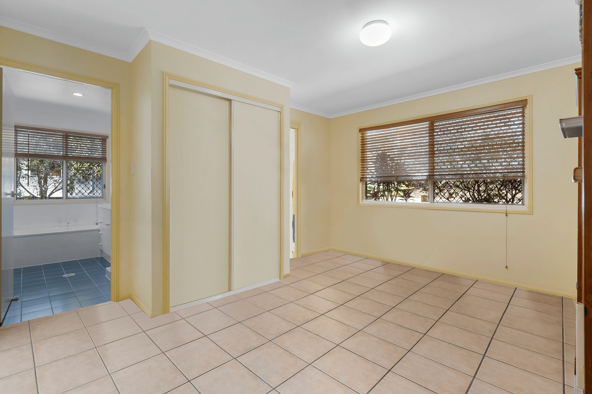 135 San Fernando Drive, WORONGARY, QLD 4213