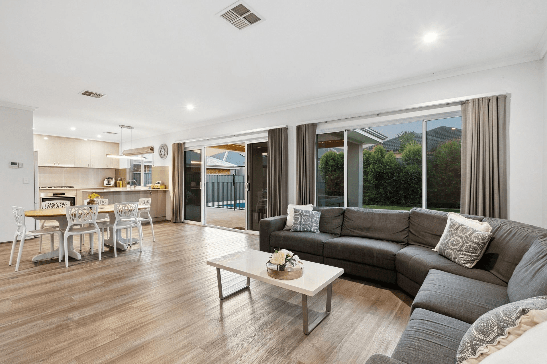 16 Hertford Street, Caversham, WA 6055
