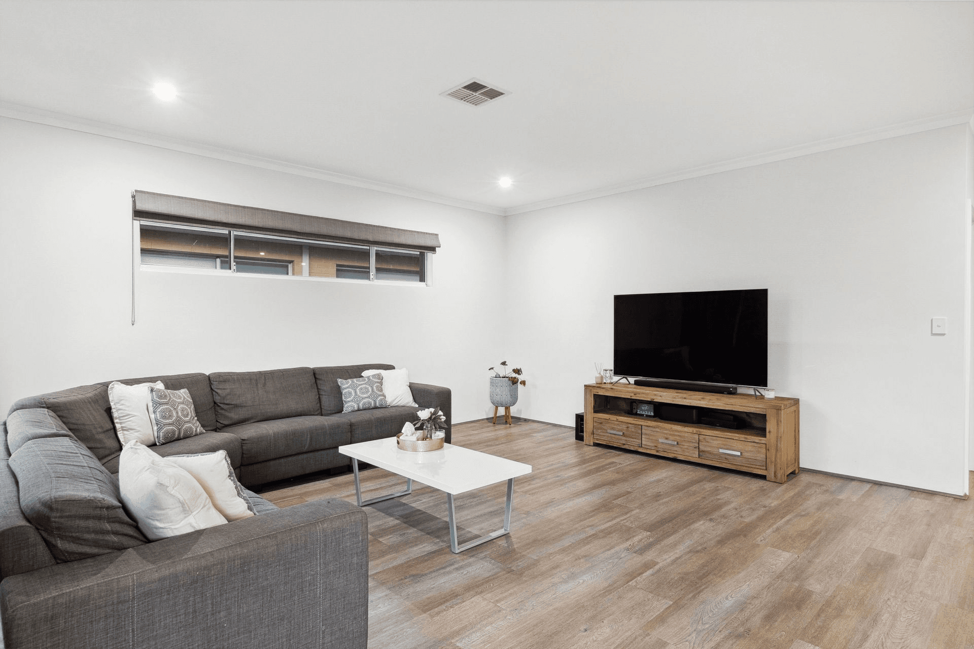16 Hertford Street, Caversham, WA 6055