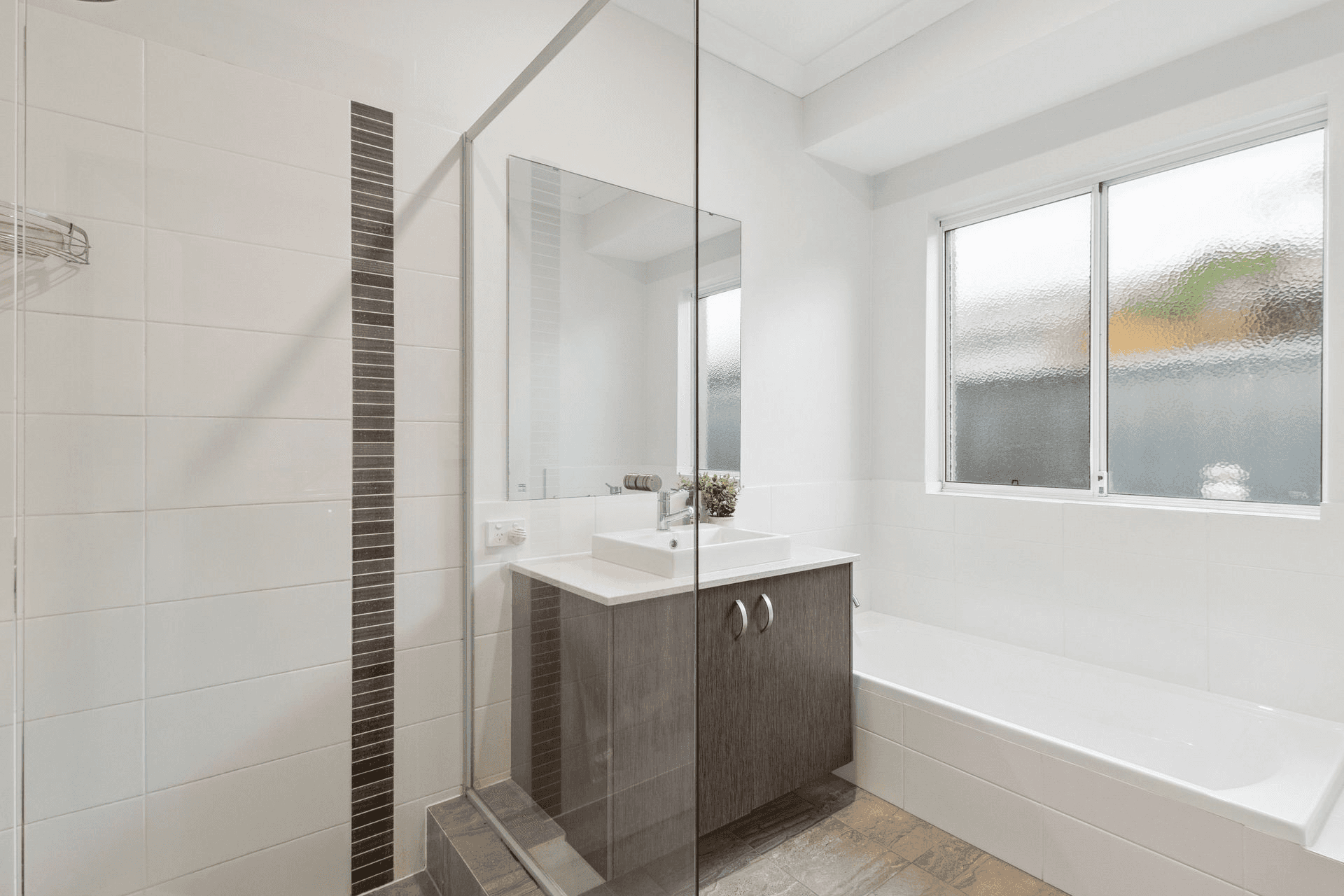 16 Hertford Street, Caversham, WA 6055