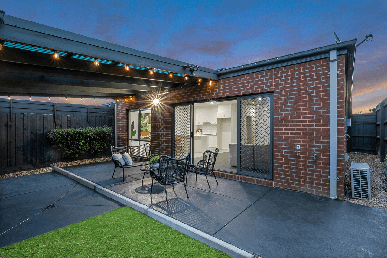 22 O'Brien Parade, PAKENHAM, VIC 3810