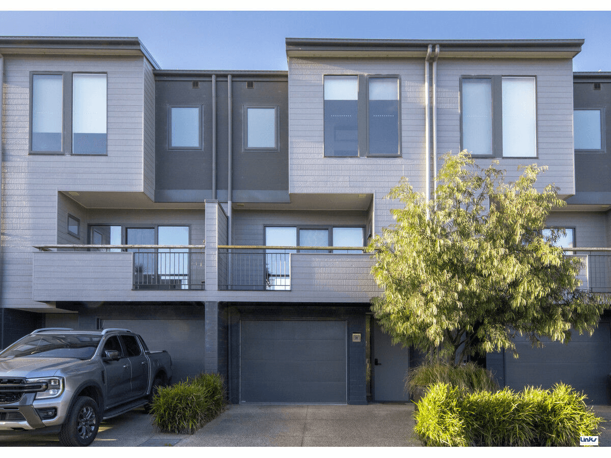 31/12 Lahinch Mews, Torquay, VIC 3228