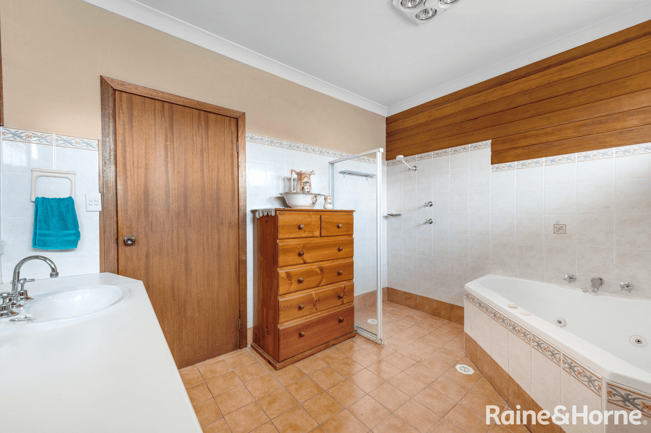 2 Ablett Court, SHOALHAVEN HEADS, NSW 2535