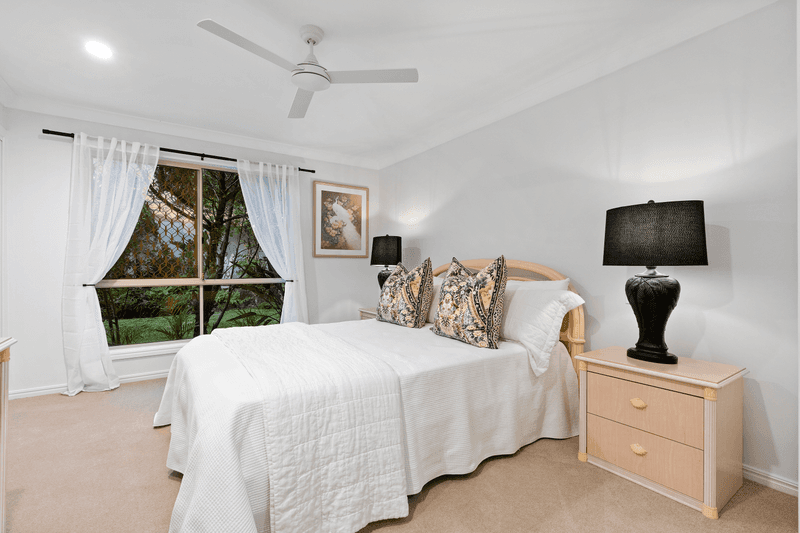 4 Morfantaine Terrace, PARKWOOD, QLD 4214