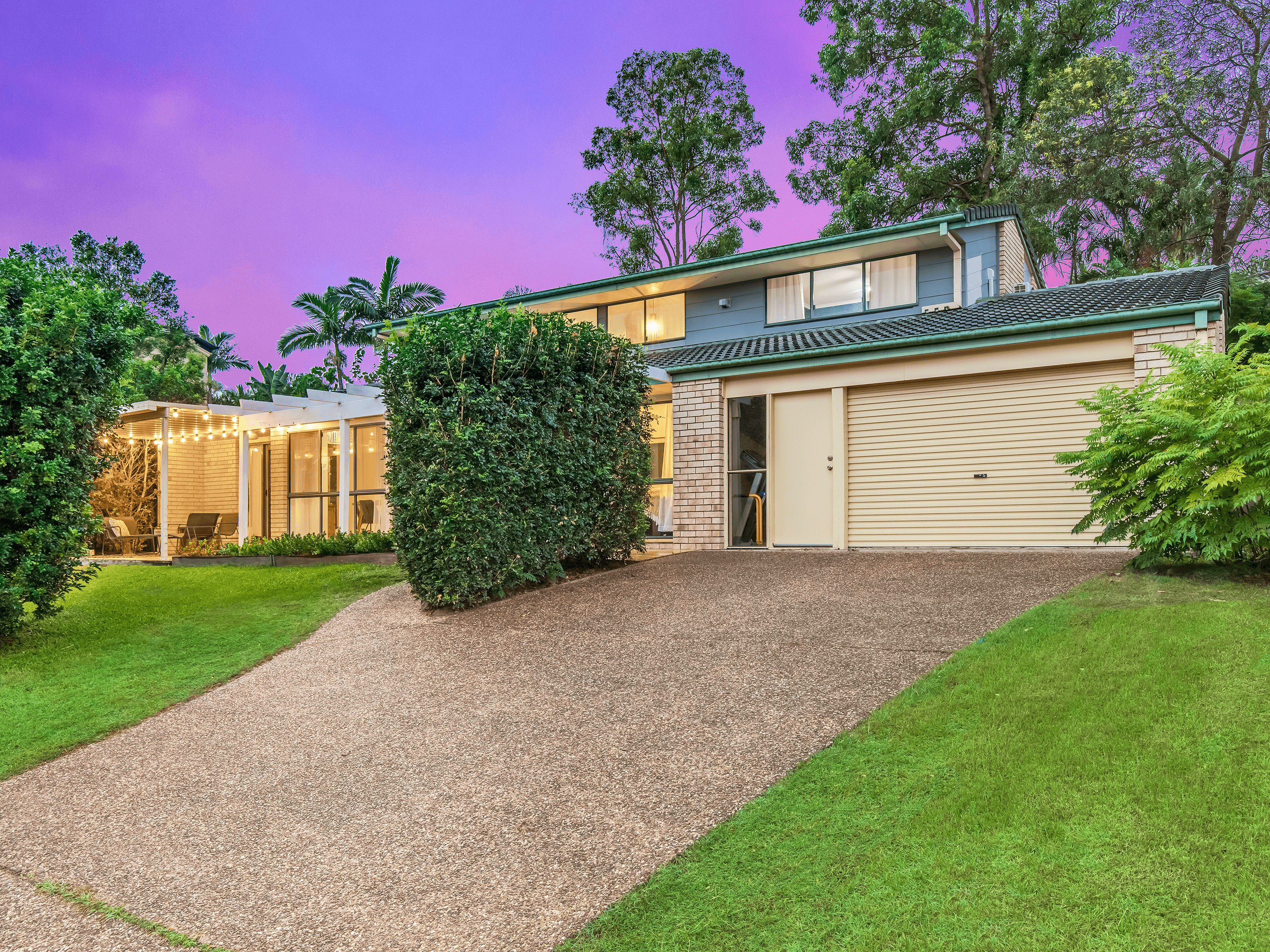 14 Pacific Pines Boulevard, PACIFIC PINES, QLD 4211