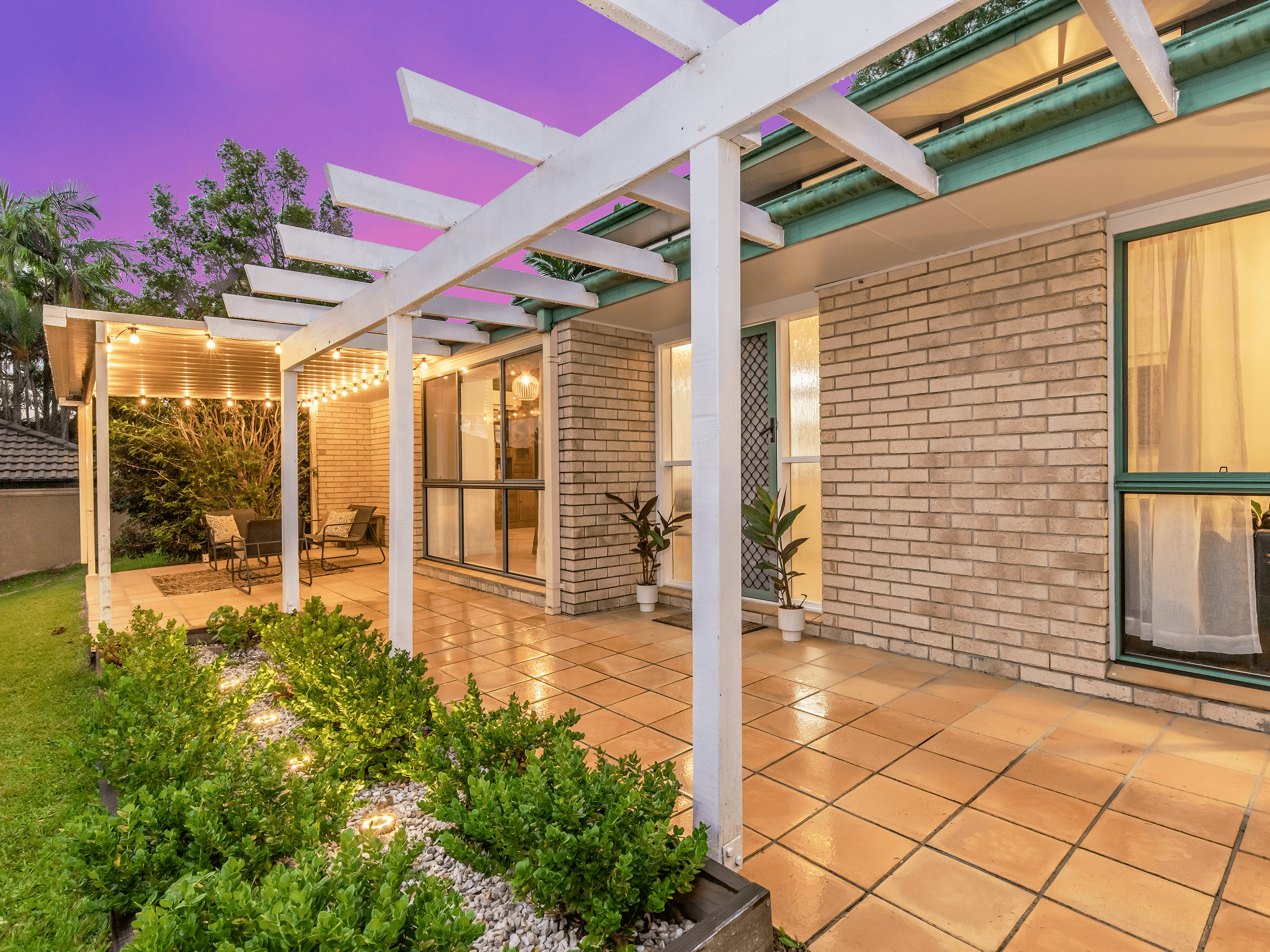 14 Pacific Pines Boulevard, PACIFIC PINES, QLD 4211