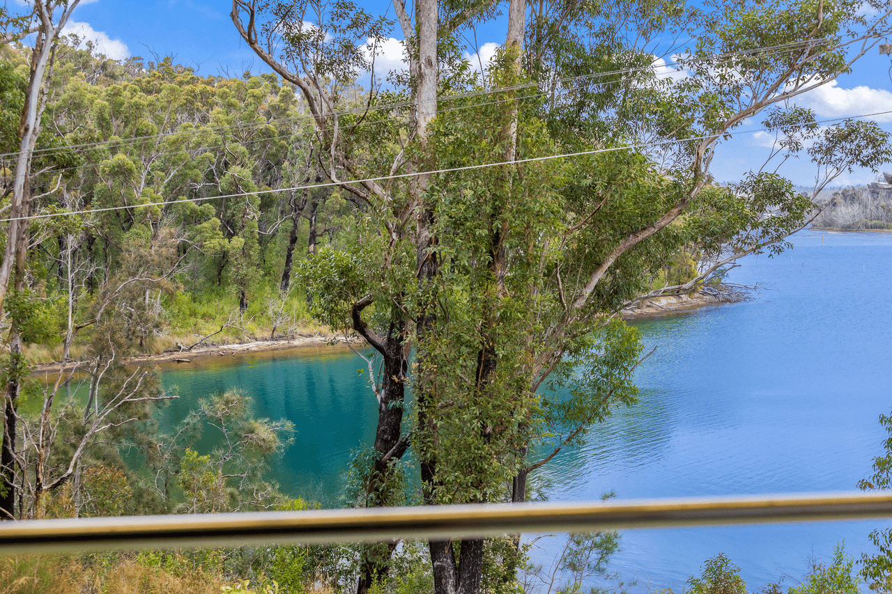 26 Berringer Crescent, BERRINGER LAKE, NSW 2539