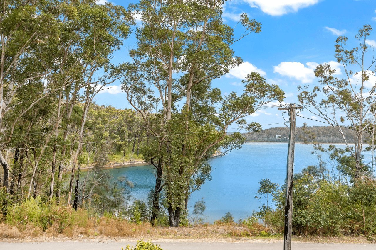 26 Berringer Crescent, BERRINGER LAKE, NSW 2539