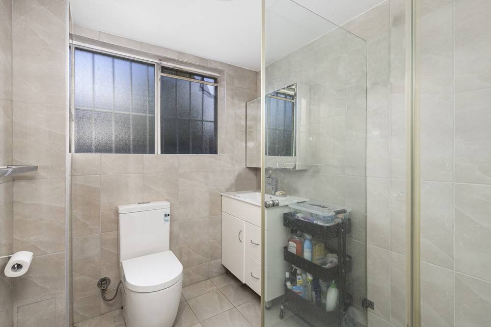 2/44 Birmingham Street, Merrylands, NSW 2160