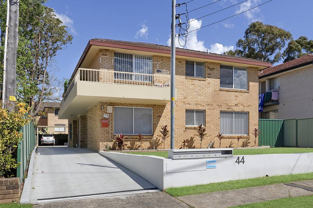2/44 Birmingham Street, Merrylands, NSW 2160