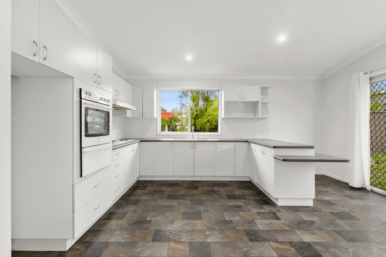 13 Lelia Avenue, FREEMANS REACH, NSW 2756