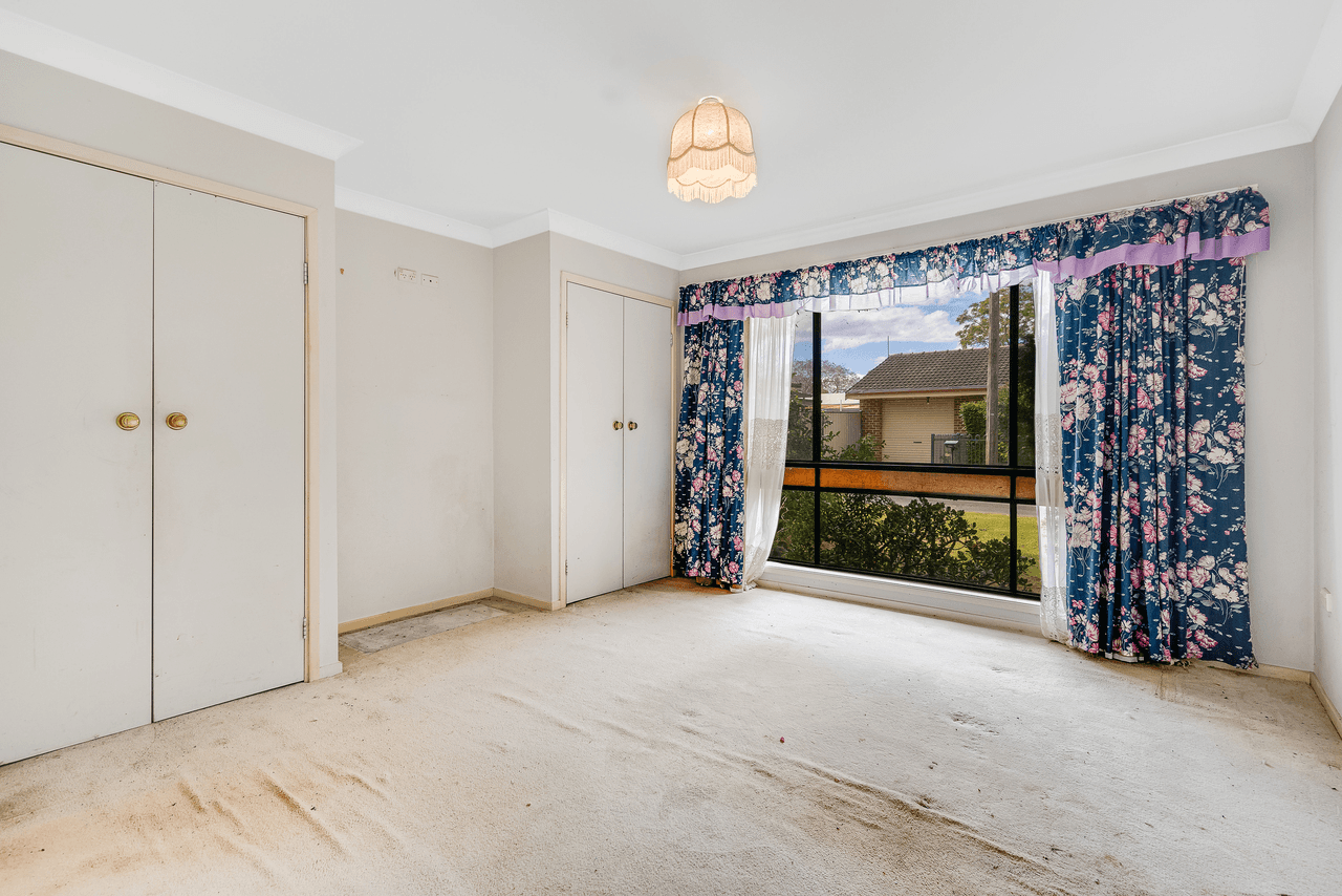 4 Stebbing Lane, WOY WOY, NSW 2256