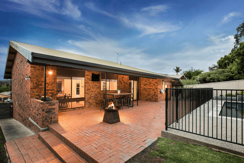 901 Clinton Avenue, West Albury, NSW 2640