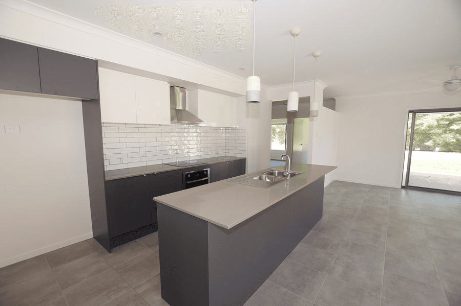 8 Little Cove Road, EMERALD BEACH, NSW 2456