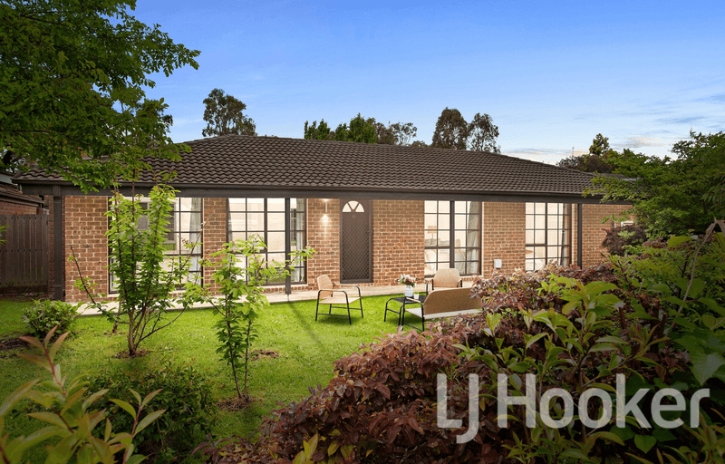 12 Aristotle Court, NARRE WARREN, VIC 3805