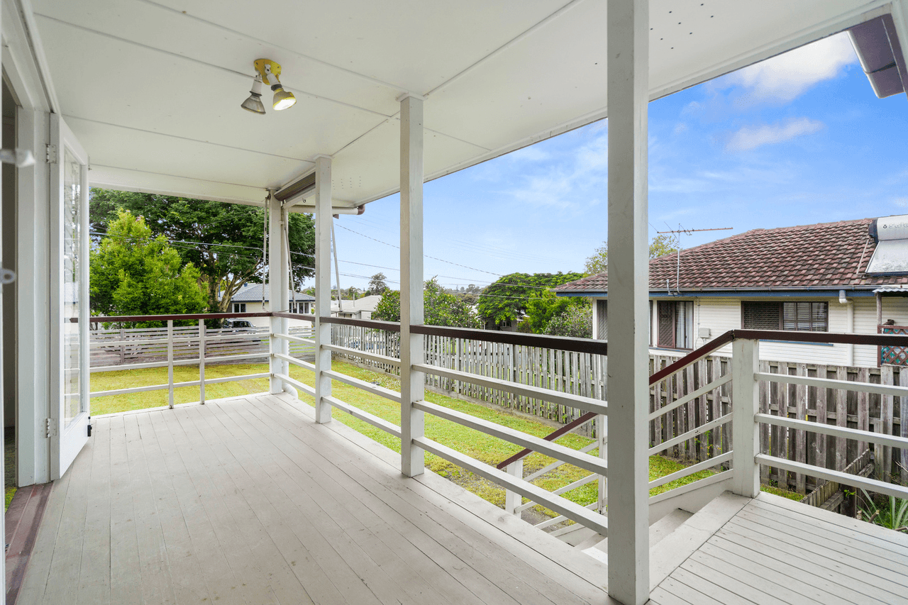 16 Birru Street, WYNNUM WEST, QLD 4178