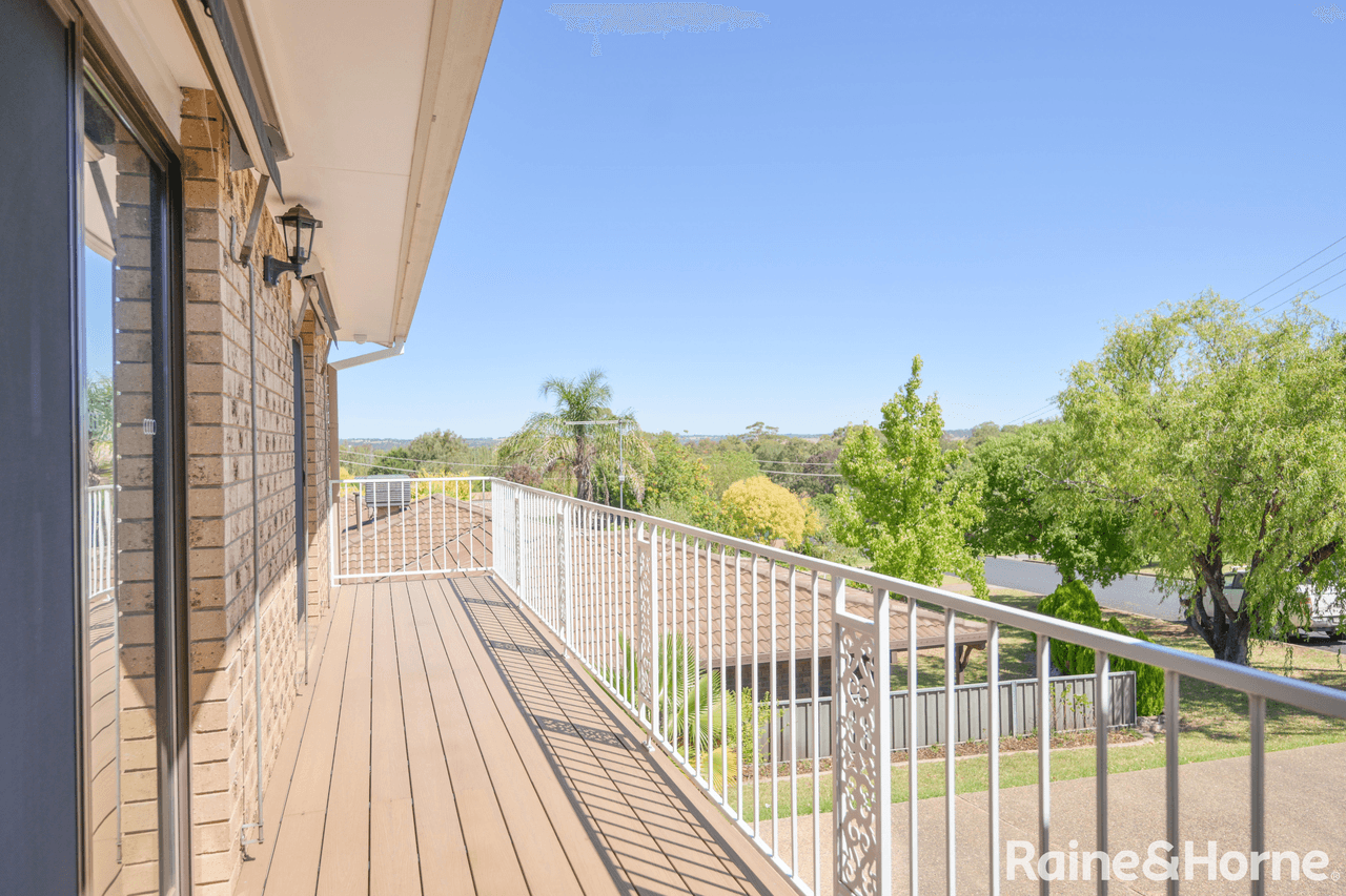 12 Renmark Avenue, YOUNG, NSW 2594