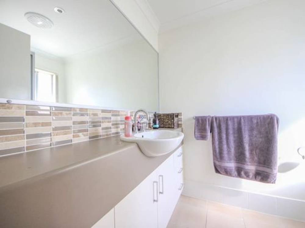 2/3 Brushwood Court,, MANGO HILL, QLD 4509