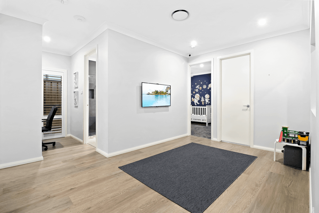 100 Sundowner Parkway (The Gables), BOX HILL, NSW 2765