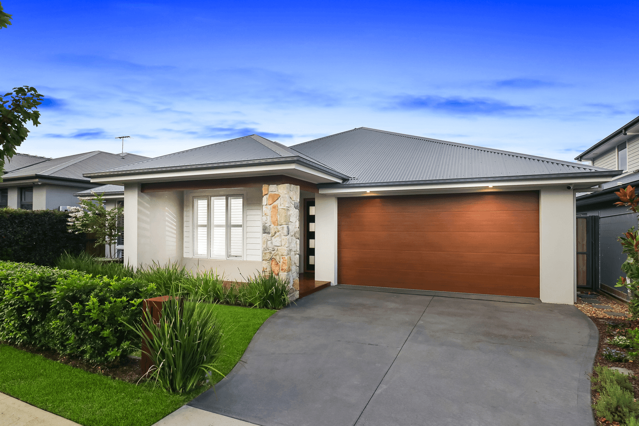 100 Sundowner Parkway (The Gables), BOX HILL, NSW 2765