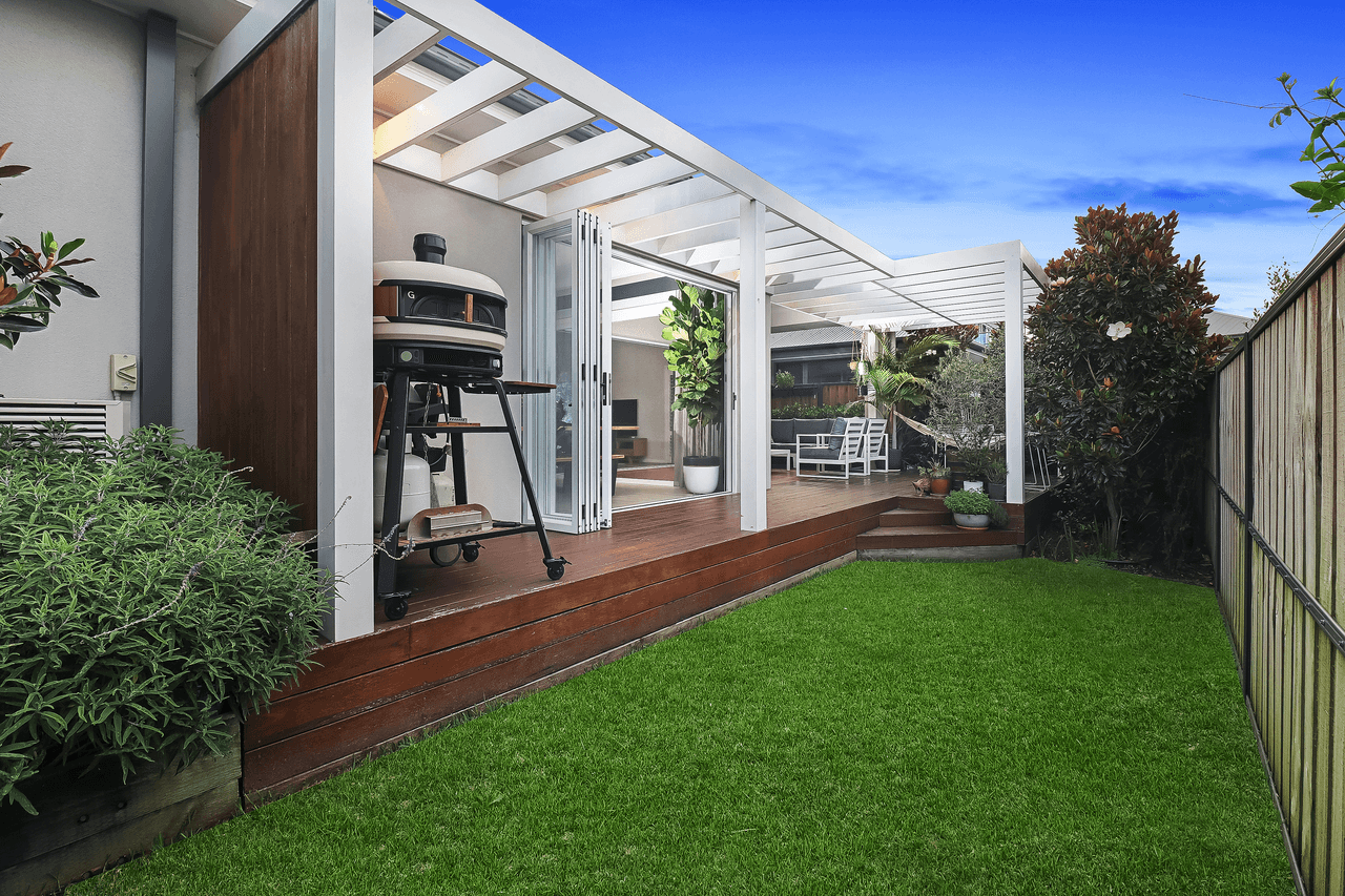 100 Sundowner Parkway (The Gables), BOX HILL, NSW 2765