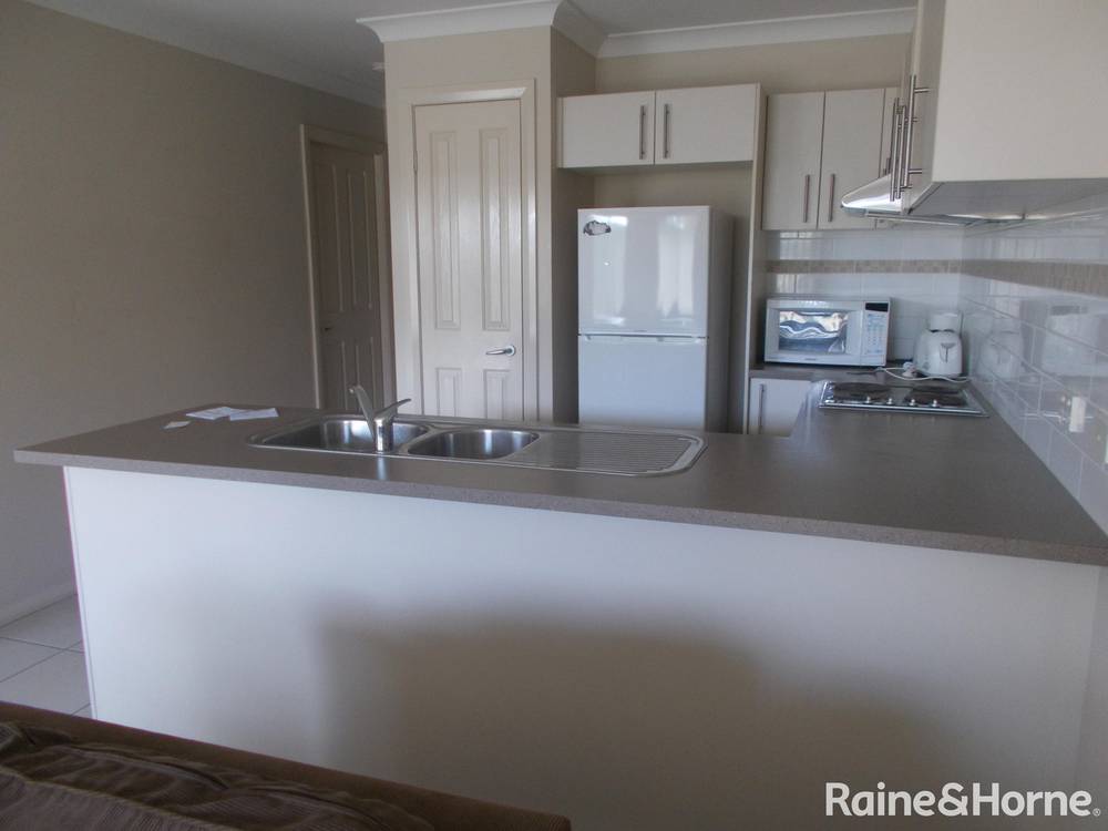 4/80 Close Street, PARKES, NSW 2870