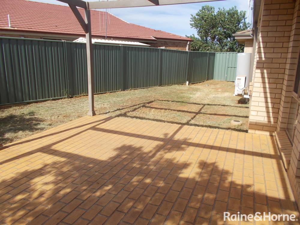 4/80 Close Street, PARKES, NSW 2870