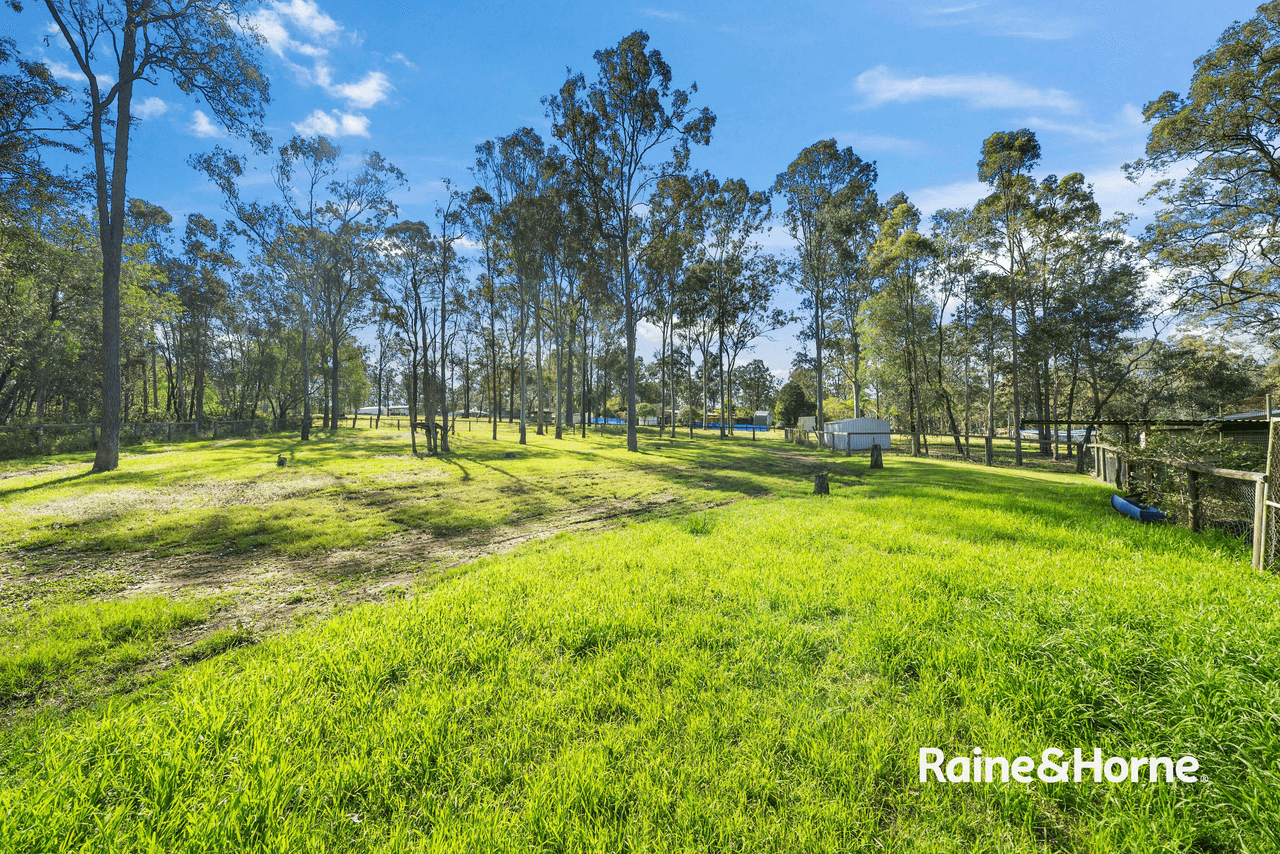 2-14 Selkirk Road, SOUTH MACLEAN, QLD 4280