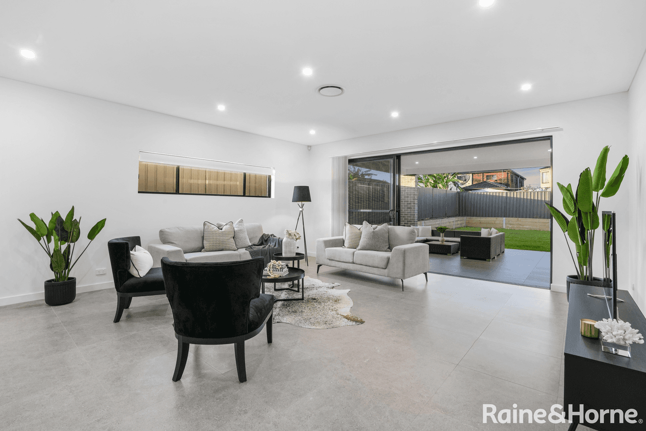 43  Churchill Street, FAIRFIELD HEIGHTS, NSW 2165