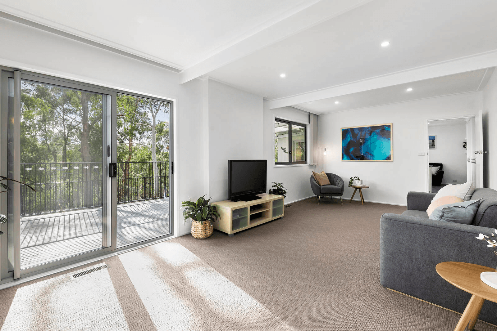 77 Lisbeth Avenue, DONVALE, VIC 3111