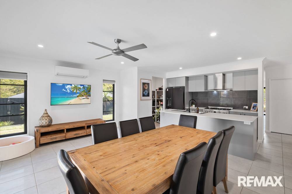 17 Fryar Crescent, YANDINA, QLD 4561