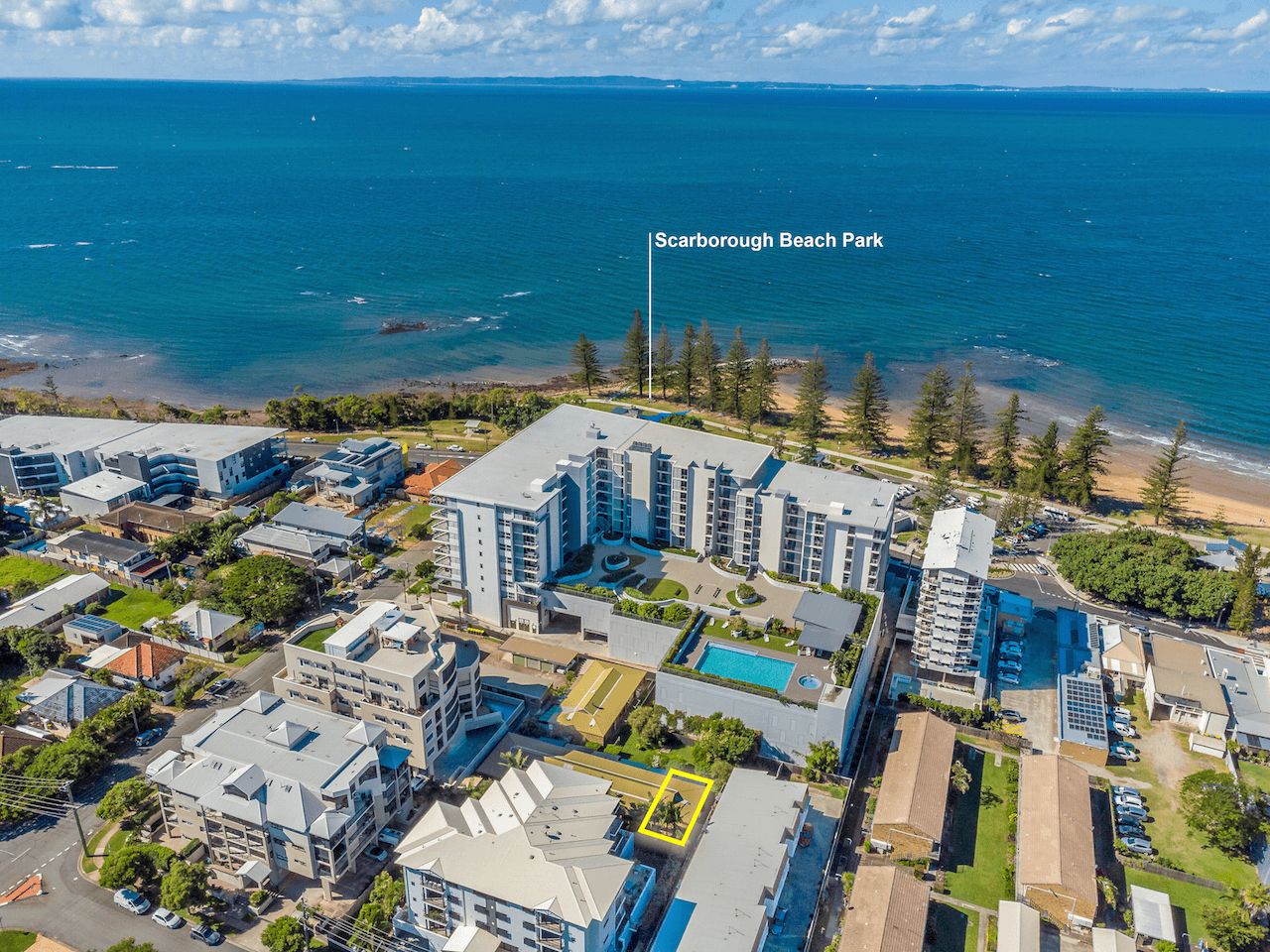 1/1 Rock Street, Scarborough, QLD 4020