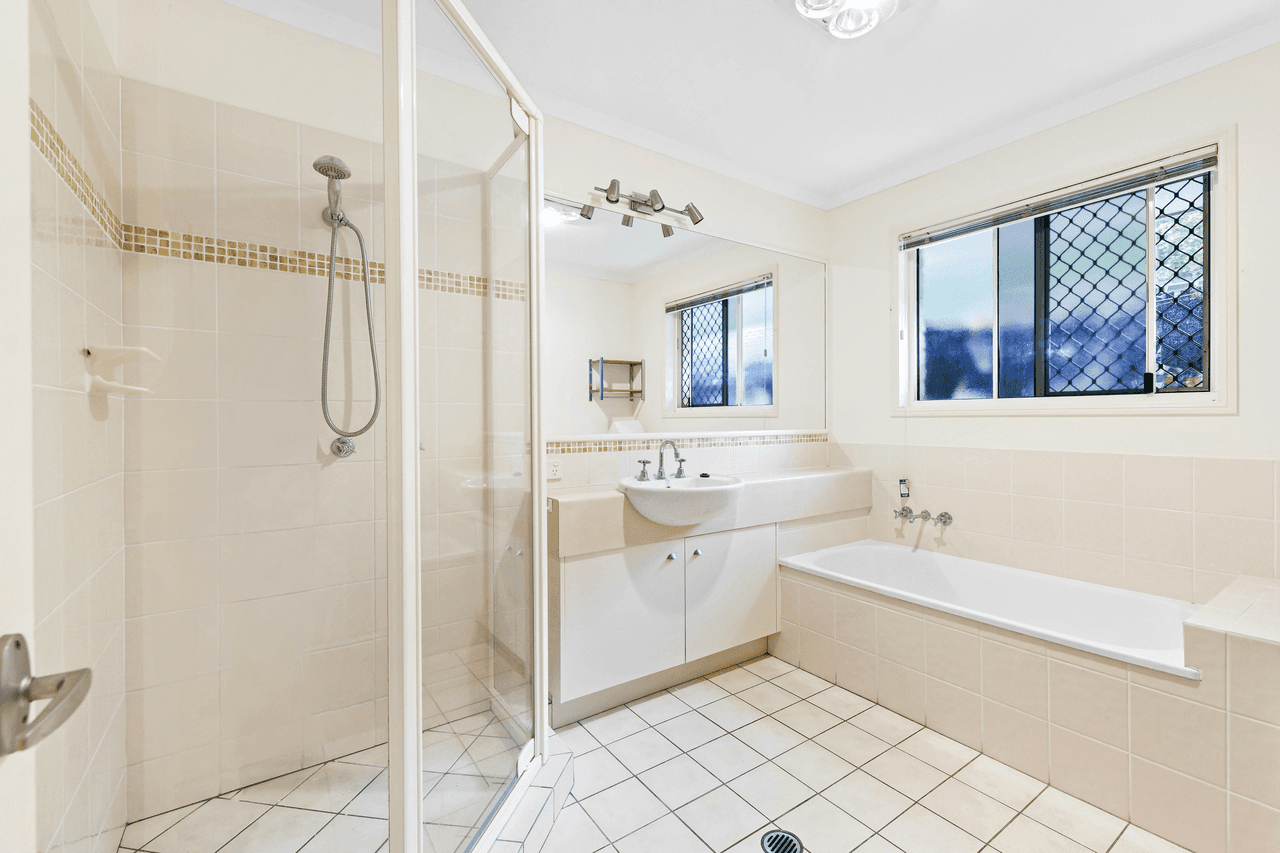 2 Hudson Place, BLI BLI, QLD 4560