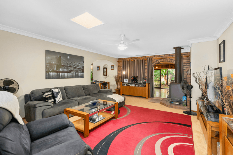 78 Simpsons Road, CURRUMBIN WATERS, QLD 4223