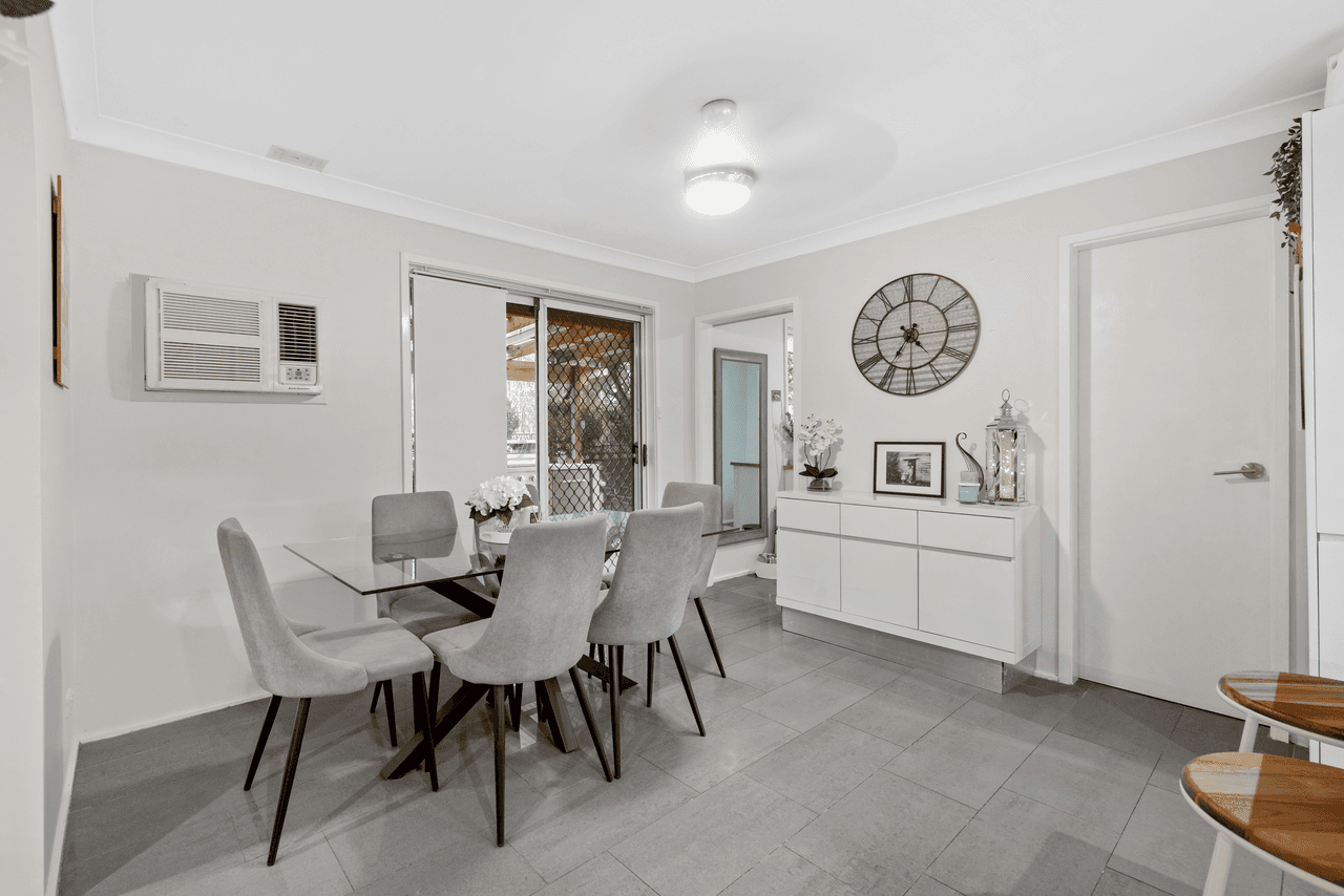 64 Livingstone Avenue, INGLEBURN, NSW 2565