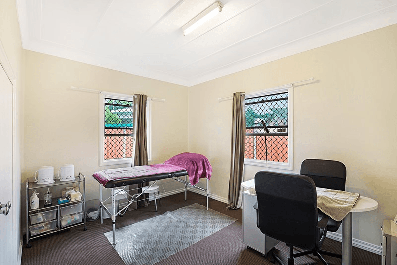 272 Long Street, SOUTH TOOWOOMBA, QLD 4350