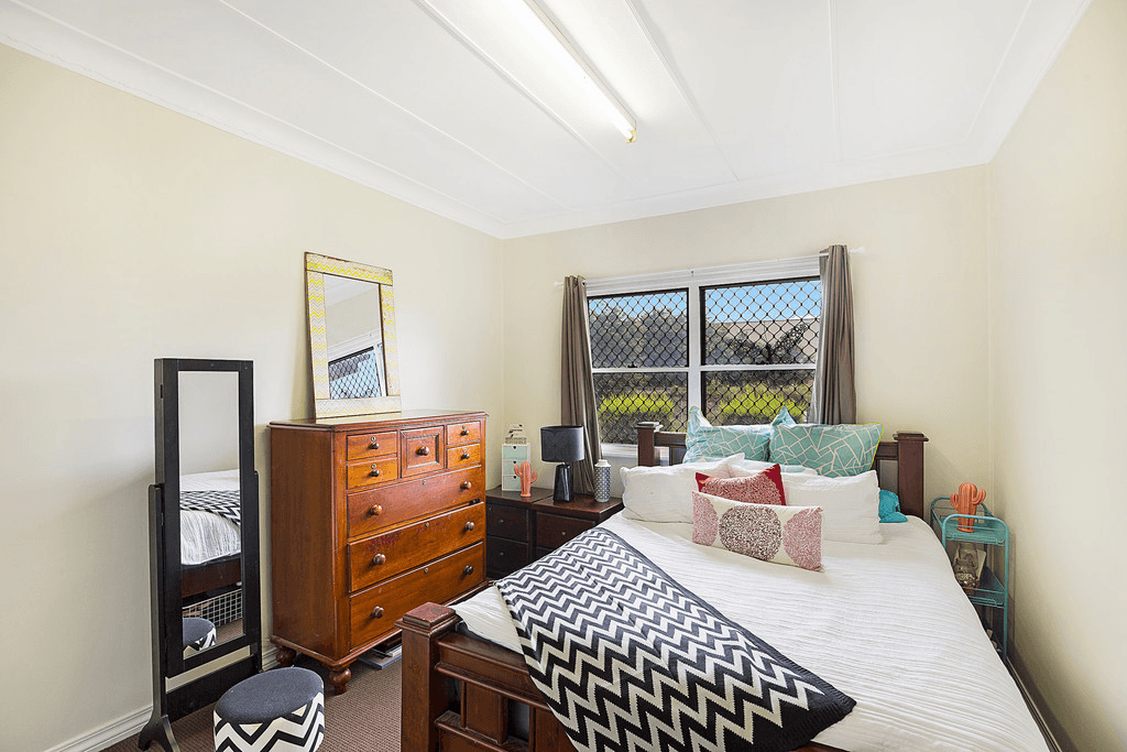 272 Long Street, SOUTH TOOWOOMBA, QLD 4350