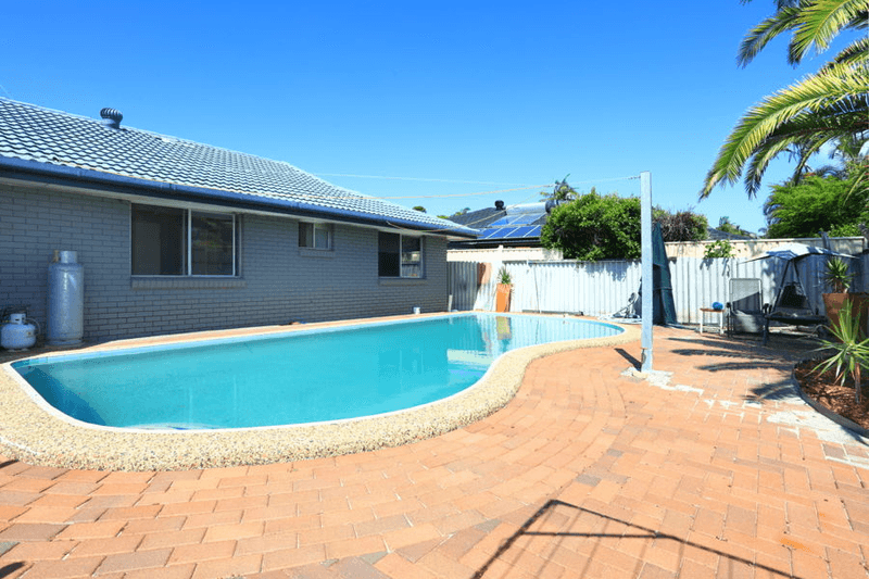 4 Sycamore Place, PALM BEACH, QLD 4221