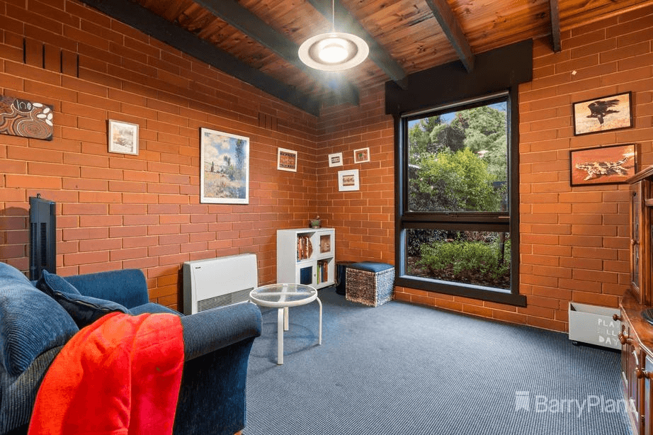 7 Heroes Avenue, Emerald, VIC 3782