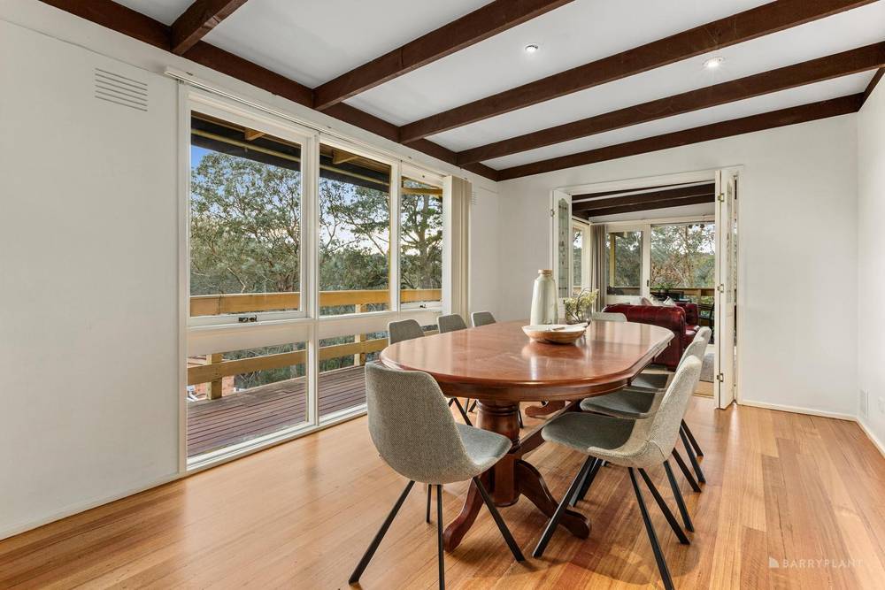 120 Brackenbury Street, WARRANDYTE, VIC 3113