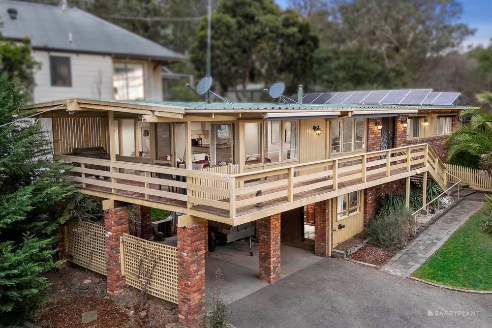 120 Brackenbury Street, WARRANDYTE, VIC 3113