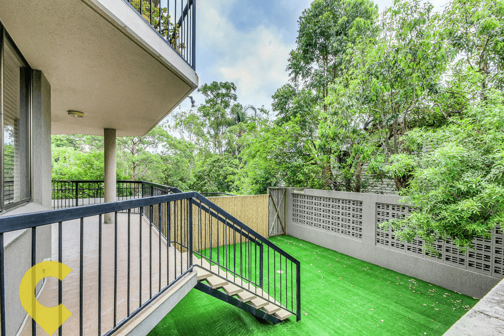 1/67 Gladstone Road, HIGHGATE HILL, QLD 4101