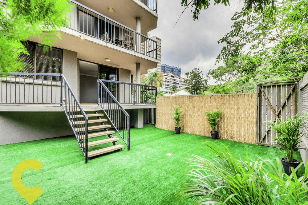 1/67 Gladstone Road, HIGHGATE HILL, QLD 4101