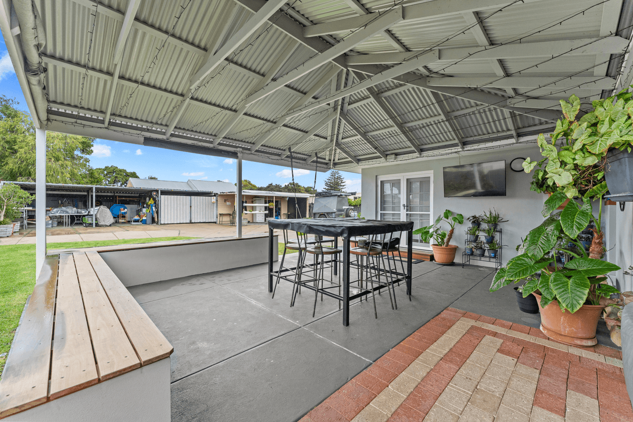 15 Hodges St, SHOALWATER, WA 6169