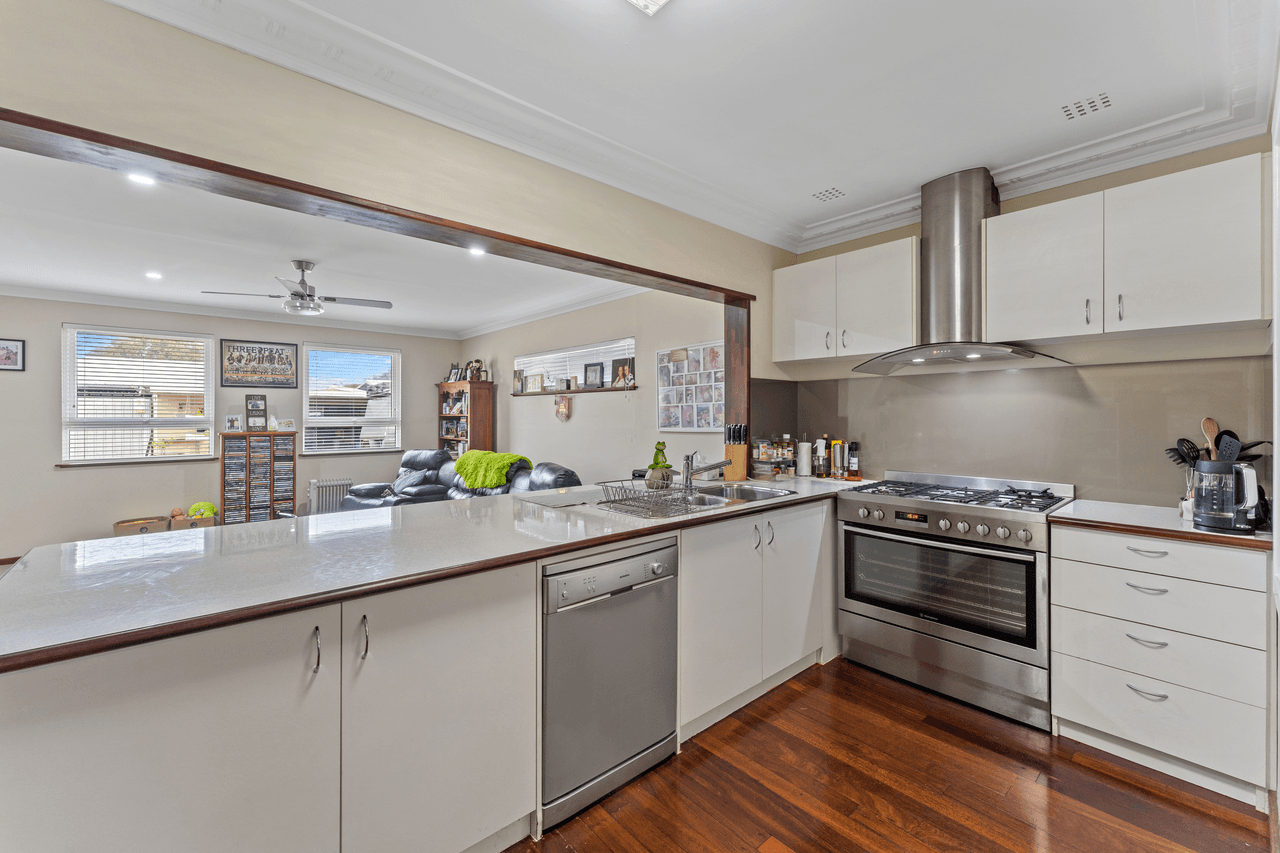 15 Hodges St, SHOALWATER, WA 6169