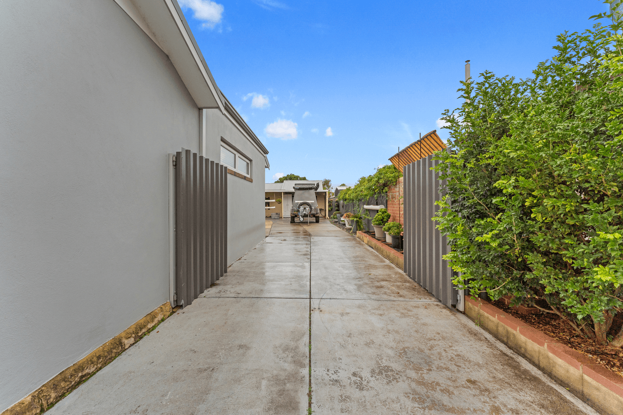 15 Hodges St, SHOALWATER, WA 6169