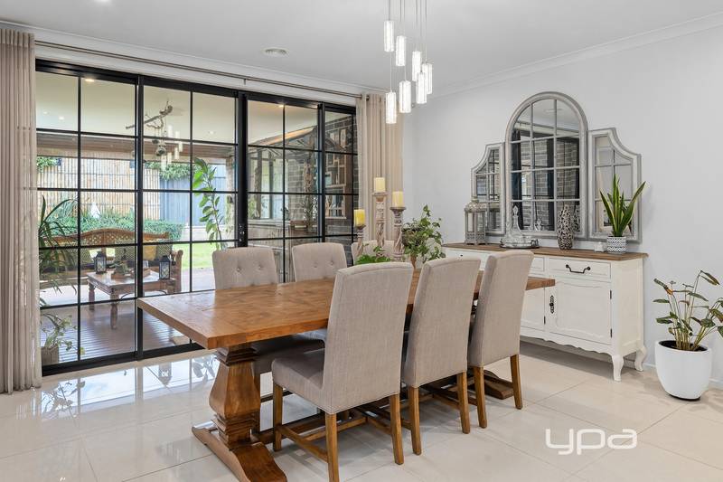 15 Wren Parade, Fraser Rise, VIC 3336